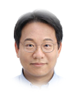윤성로 위원장